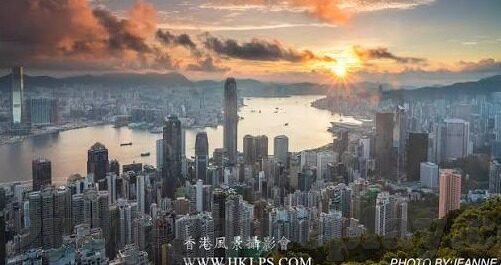 301足球比分预测-301足球赛事比分预测，数据与直觉的碰撞，如何精准把握赛场风云？